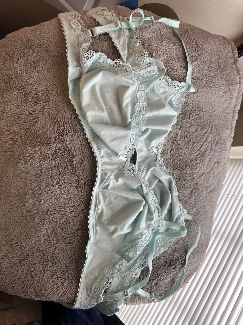 NWT - Hanro Light Mint Lace-Trim Bralette Duo - Picture 6 of 6